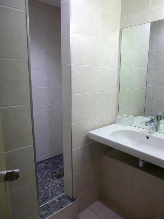 Hyp'Hotel Saint Marcellin Bagian luar foto